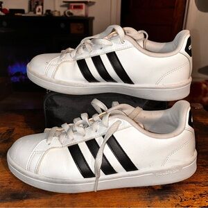 Women’s adidas cloud foam sz 7.5